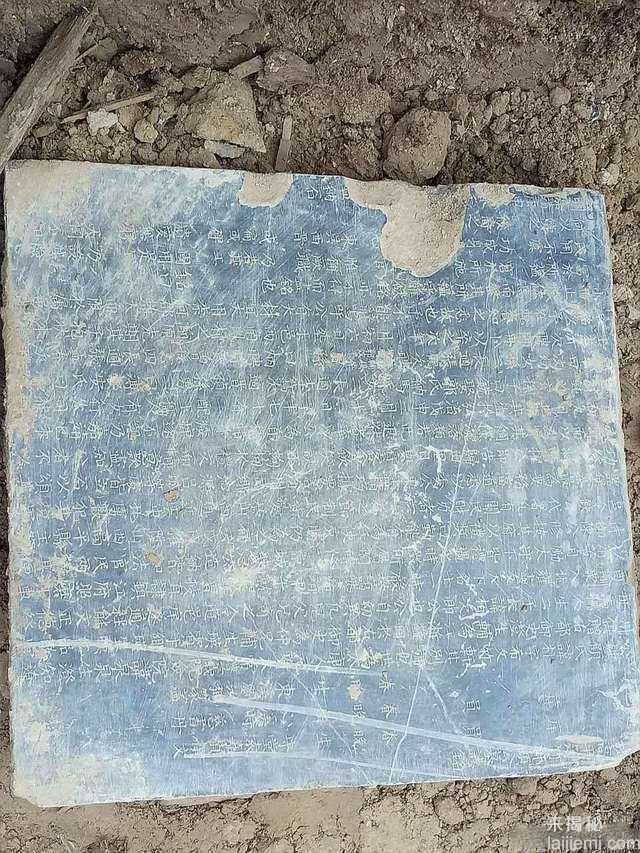 河南挖出500年前古墓 尸体官服完好719 / 作者:UFO来啦 / 帖子ID:64628