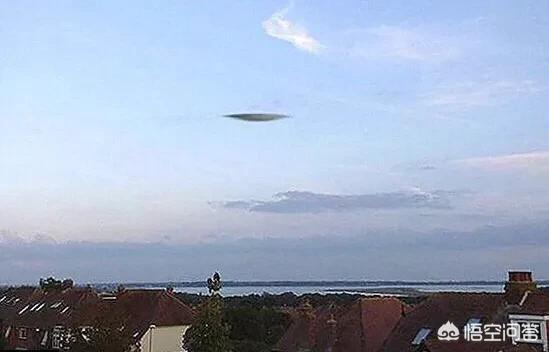 飞碟是如何超光速飞行的？要超多少倍光速才能“蹿”出本宇宙空间？238 / 作者:eMzRsGiW / 帖子ID:56757