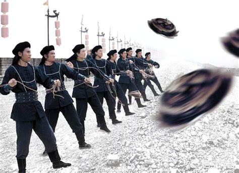 飞碟是如何超光速飞行的？要超多少倍光速才能“蹿”出本宇宙空间？882 / 作者:hrwjngrxap / 帖子ID:56757