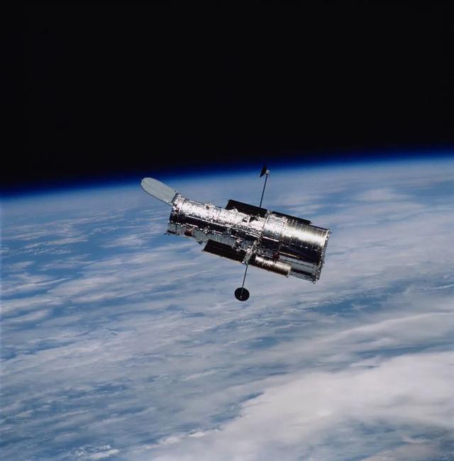 NASA 公布全年宇宙照片，你生日那天，哈勃看到了啥916 / 作者:123457025 / 帖子ID:58546