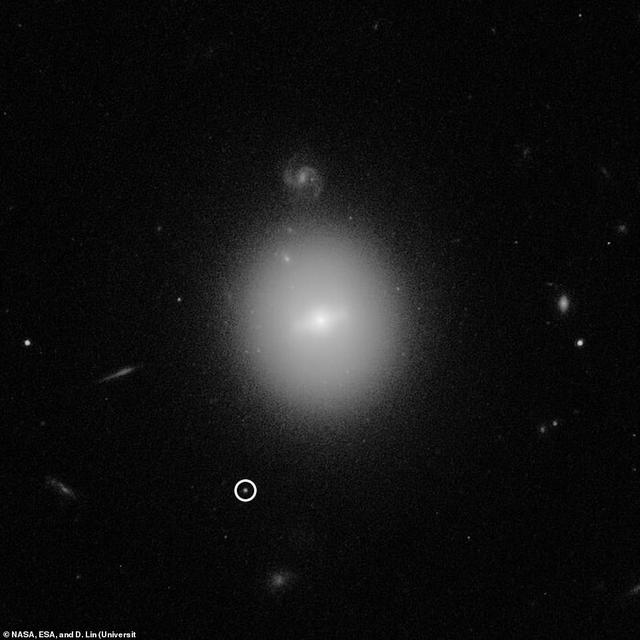 哈勃太空望远镜发现中型黑洞，质量为太阳5万倍，正撕裂一颗恒星995 / 作者:dreamxyp@56.com / 帖子ID:58749
