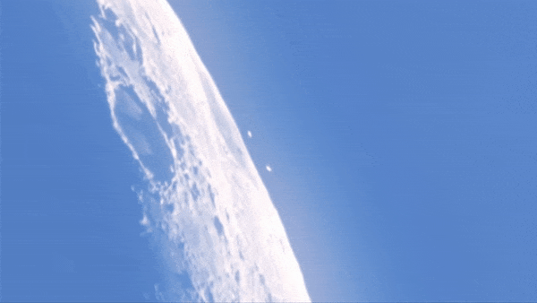 3个UFO高速飞掠月球表面，那会是外星飞船吗？686 / 作者:NEkYTdbZ / 帖子ID:58995