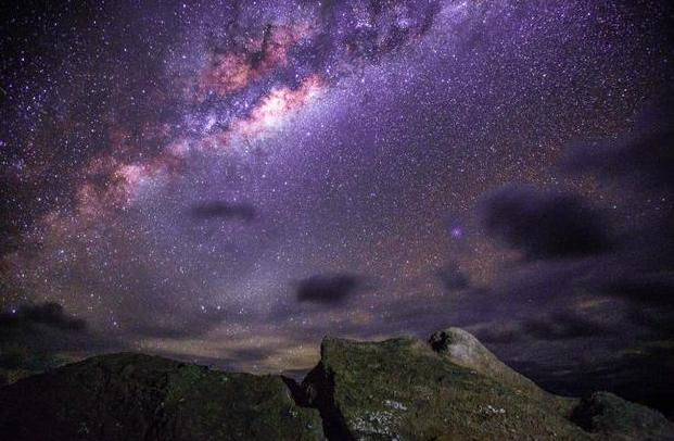 宇宙究竟是什么形状？爱因斯坦认为宇宙“有限无边”，是否正确？808 / 作者:遨瀚 / 帖子ID:60232