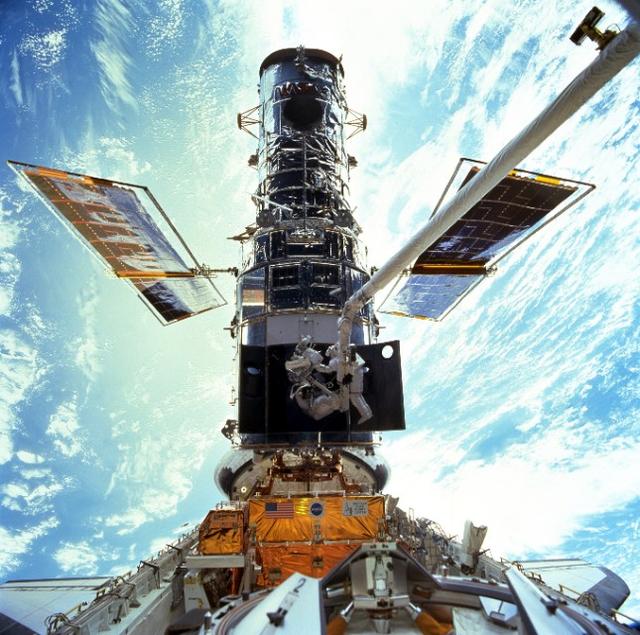 哈勃怎样改变了人类的宇宙观？30年观测又如何成就天文学新篇章？244 / 作者:杨俊语语il / 帖子ID:60235