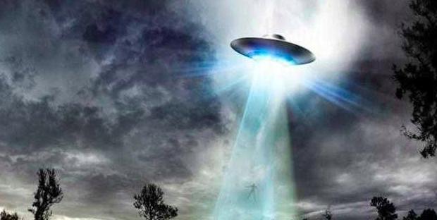 美军首次正式公布UFO视频，是否外星人已经潜伏在了我们身边？185 / 作者:追上前面的 / 帖子ID:61407