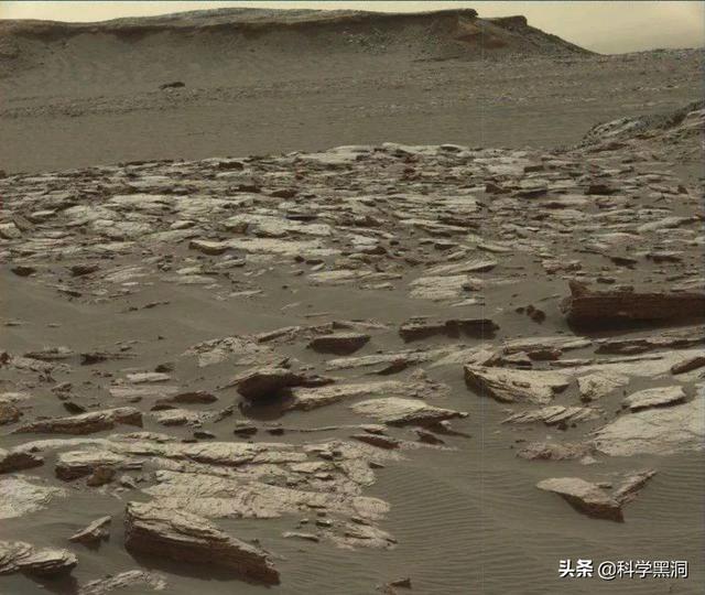 美军首次公开不明飞行物，现代科技也无法锁定，速度奇快类似外星飞碟，你怎么看？960 / 作者:babysuperman / 帖子ID:61654