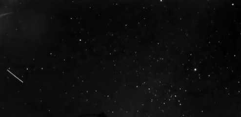 天空中出现一连串不明飞行物，其实是人类的太空路由器645 / 作者:culittlewhite / 帖子ID:63198