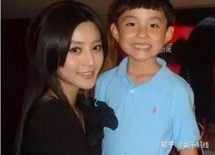 盘点娱乐圈十大未解之谜979 / 作者:深圳林妙可 / 帖子ID:95812