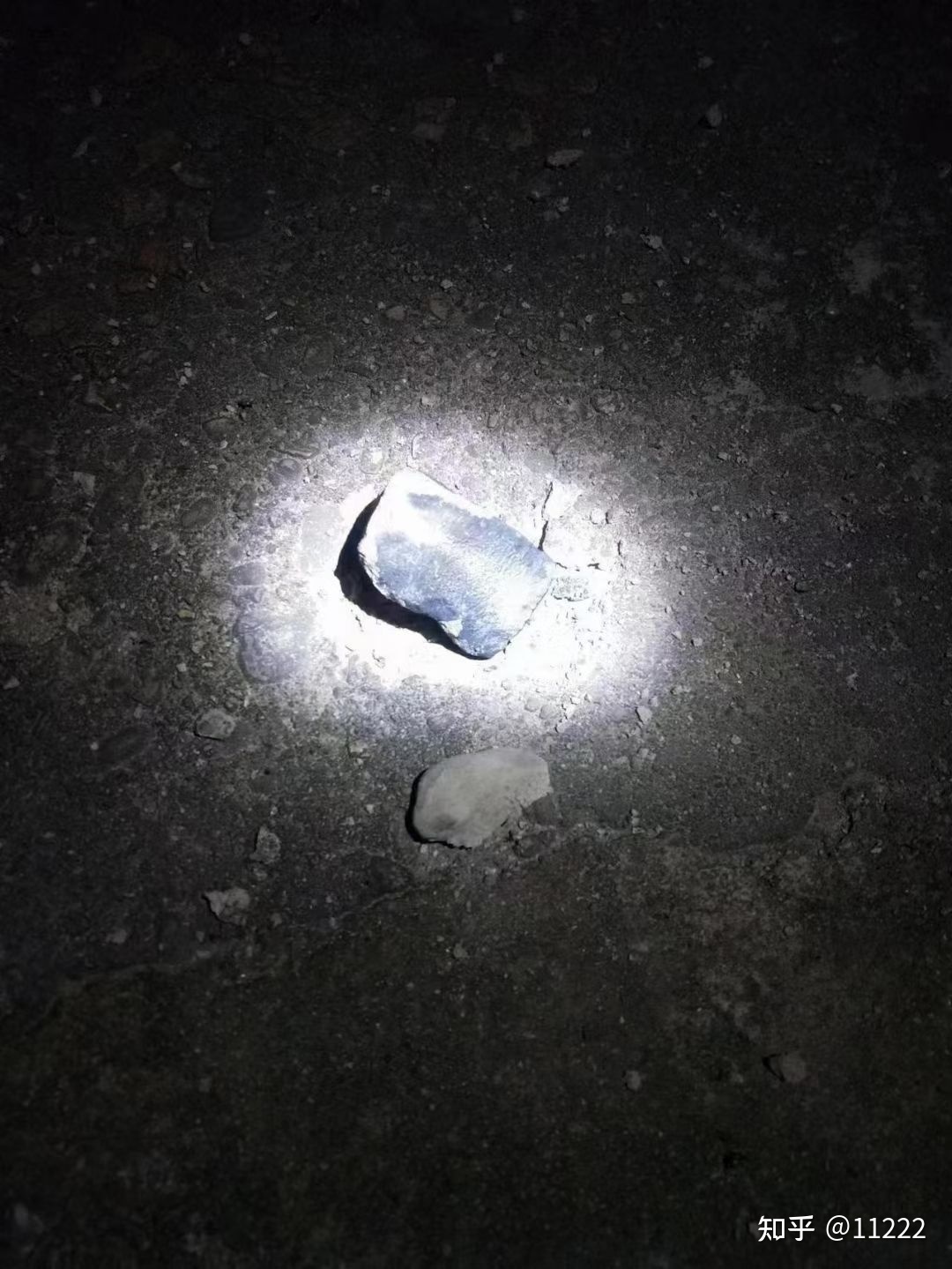 12 月 15 日傍晚杭州多地有人目击，天空有疑似陨石掉落 ...666 / 作者:嫣冉 / 帖子ID:96590