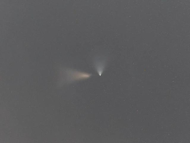 流星夜惊现UFO？！多人拍下神奇瞬间96 / 作者:邓尔岚 / 帖子ID:96688
