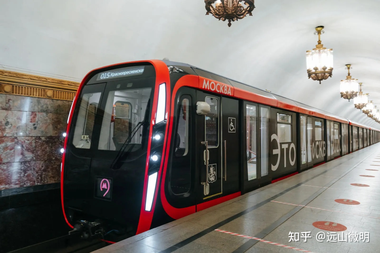 旅途中你曾拍下过哪些有意思的地铁、公交、火车站？924 / 作者:love清晨叶 / 帖子ID:96925