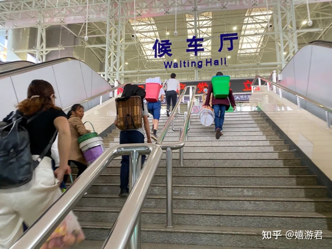 旅途中你曾拍下过哪些有意思的地铁、公交、火车站？381 / 作者:顺天愚夫 / 帖子ID:96925