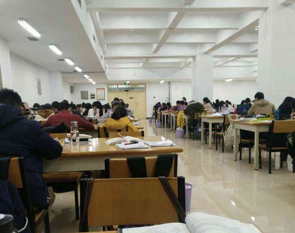 如何写一份关于太阳系的论文？44 / 作者:hdnnuz62 / 帖子ID:97436