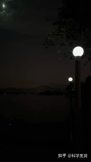 杭州火流星坠落，46亿年历史天外陨石被发现，到底归谁所有 ...265 / 作者:fck1956272 / 帖子ID:98648