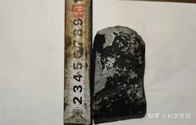 杭州火流星坠落，46亿年历史天外陨石被发现，到底归谁所有 ...655 / 作者:fck1956272 / 帖子ID:98648