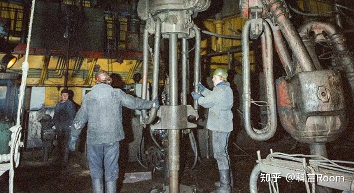 苏联曾想挖穿地球，结果挖到一万多米就停止，他们发现了 ...872 / 作者:孤钓客MZ2 / 帖子ID:98735