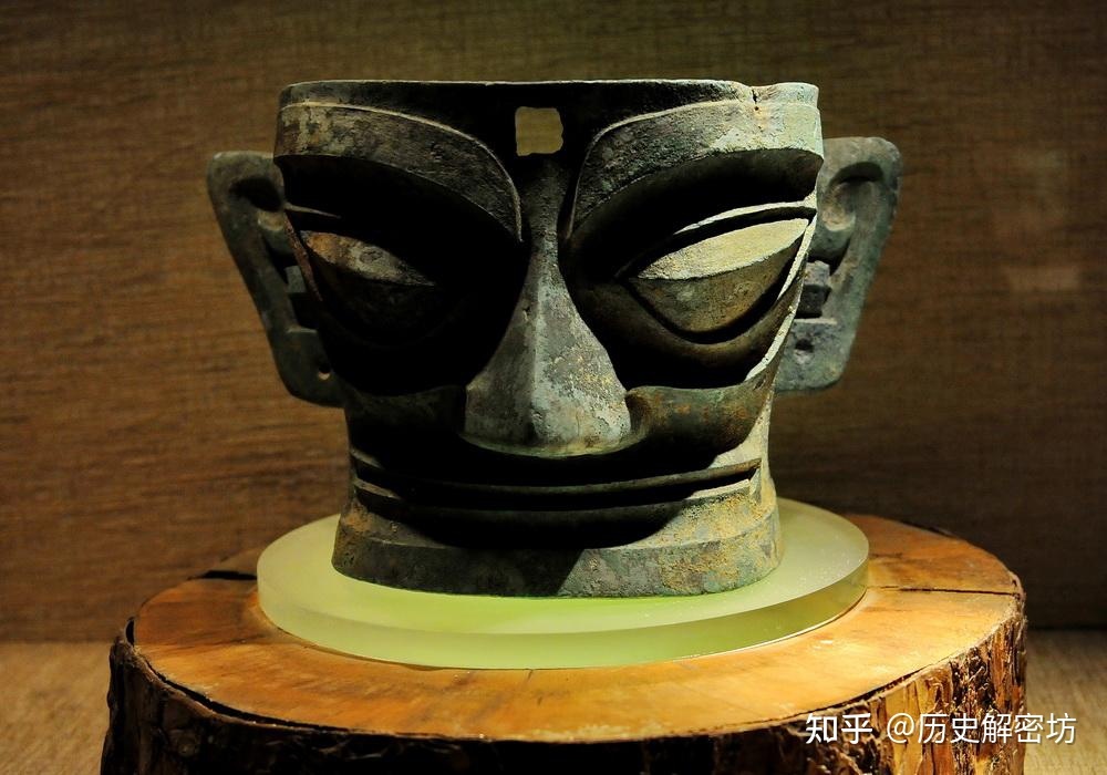 三星堆出土扭头跪坐青铜像，它看似平凡，但至少有三处“谜 ...537 / 作者:连天风火_268 / 帖子ID:101201