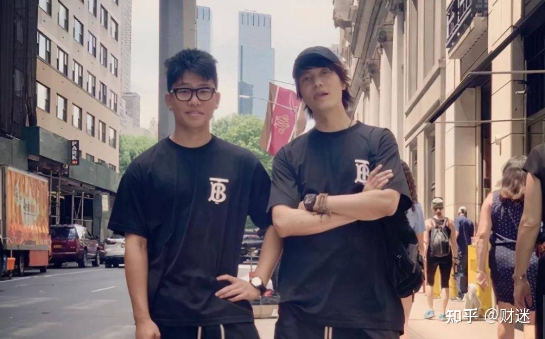 陈坤20岁儿子放假回国，生母仍是“未解之谜”701 / 作者:123457549 / 帖子ID:102318