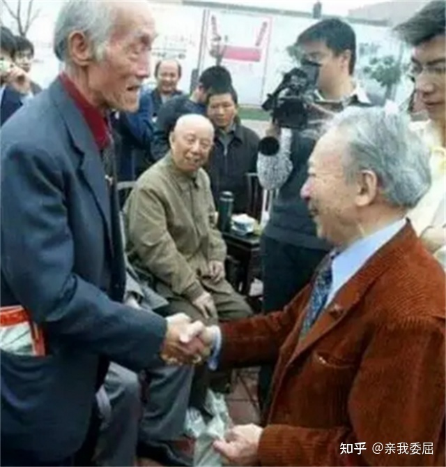 2006年，侵华老兵来中国谢罪，一个学生的质问，让他说不出话-18.jpg