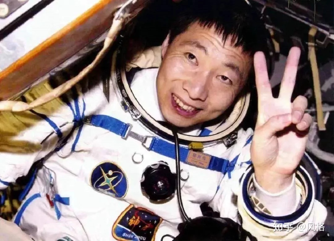 为什么杨利伟要带手枪上太空？不是防备外星人，而是苏联的 ...117 / 作者:悲新座客 / 帖子ID:107695