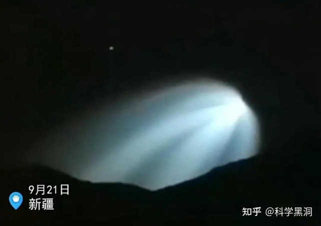 美夜空惊现神秘物体，如螺旋星系并呈阴森蓝色，异星降临？856 / 作者:春天到了 / 帖子ID:109131