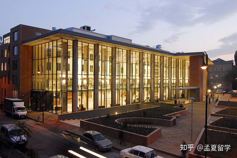 匈牙利最古老的公立医学院——森梅威思大学-12.jpg