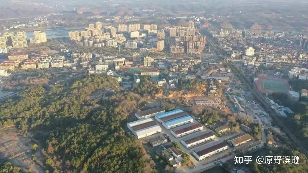 胡鑫宇失踪区域地形复杂，一个人晚上根本不敢穿越，极有 ...788 / 作者:街角386 / 帖子ID:110254