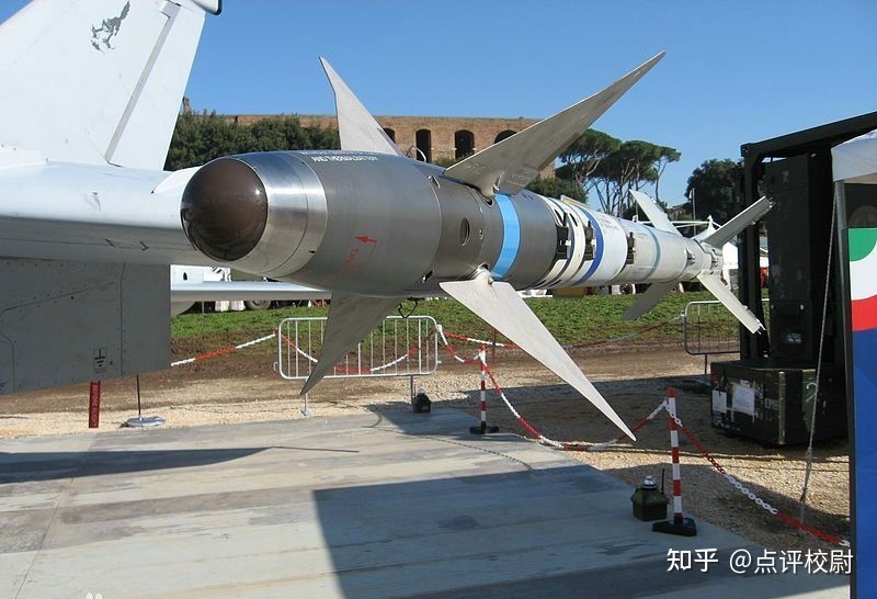 特鲁多声称下令在加领空击落「不明物体」，美军机开火 ...831 / 作者:心醉的斜阳呈 / 帖子ID:111923