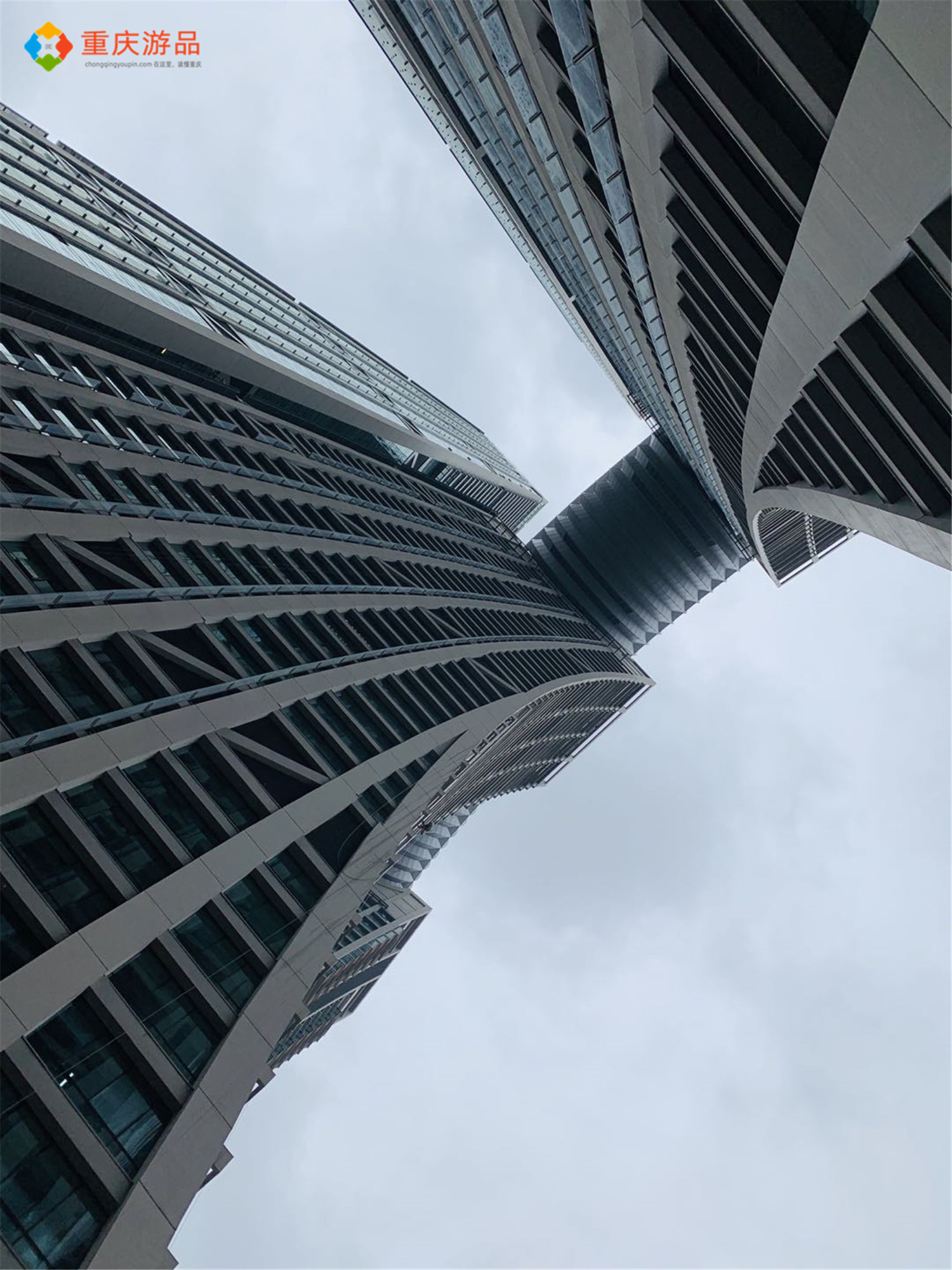 重庆高楼如何建成？来福士超过2座鸟巢，陆海国际中心难上加难16 / 作者:爱时间GD / 帖子ID:113159