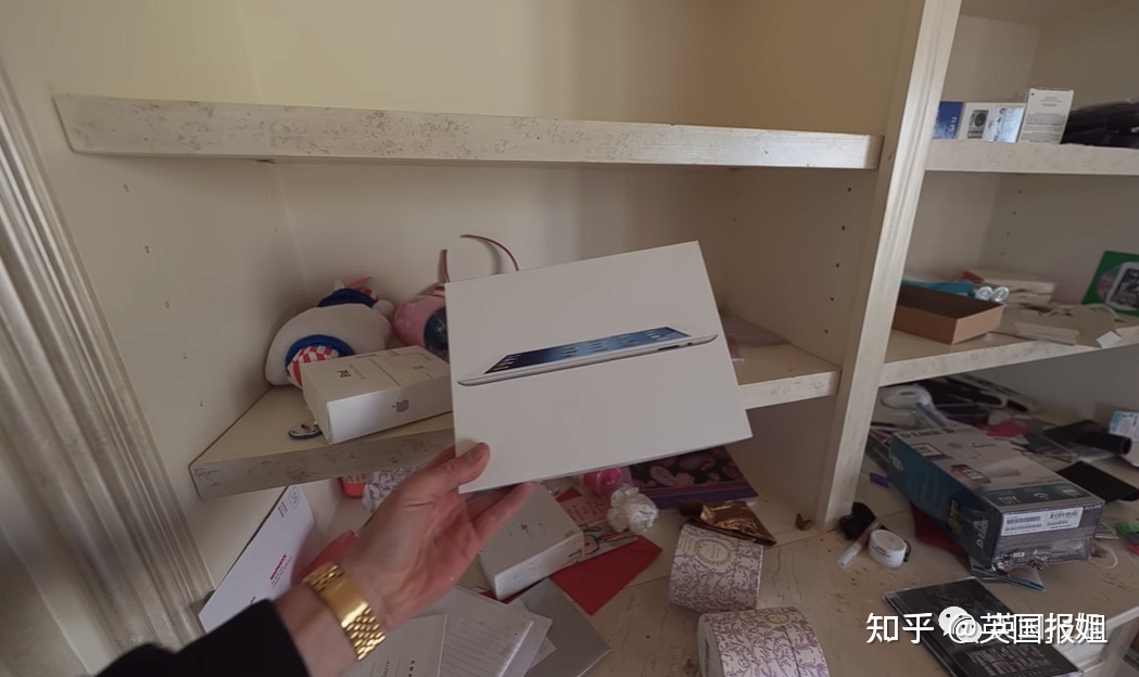 美国网红闯废弃豪宅爆火！豪车奢侈品都在留原地，落灰六年 ...818 / 作者:杰9 / 帖子ID:113430