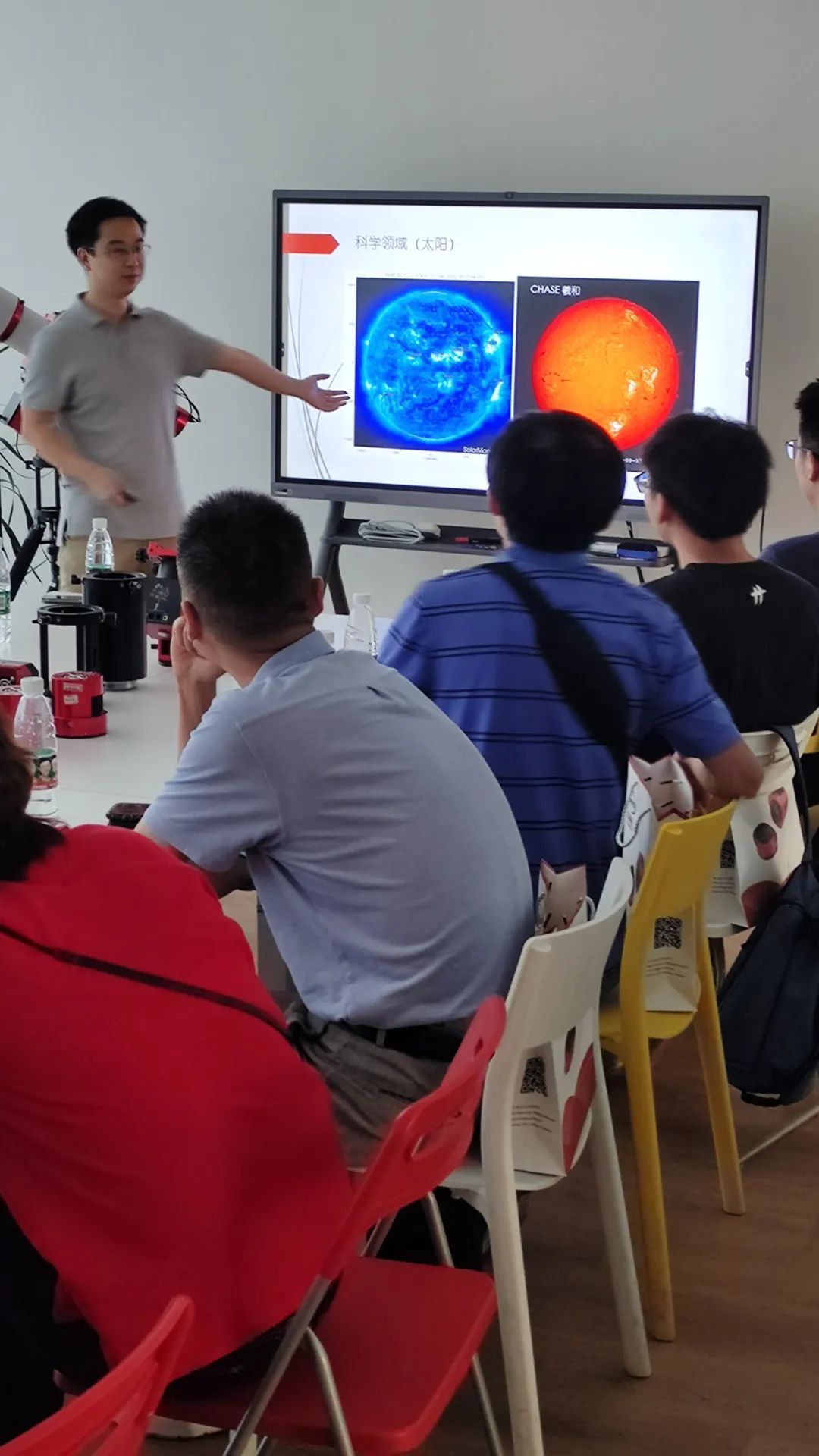 朱沁虞专访 | 错过了哈雷彗星，可我还等着它回来呢399 / 作者:丽人至上再 / 帖子ID:114129