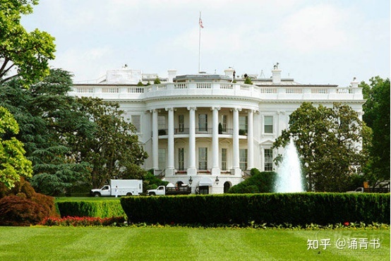 《现在的过去：缪尔斯、托克维尔与历史的必然性》-1.jpg