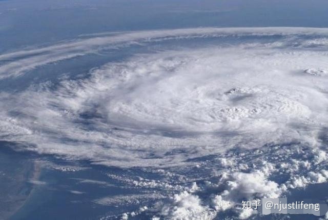 从《流浪地球》的世界设定说起——地球自转停止，大气层会 ...323 / 作者:散粉的火把煌 / 帖子ID:114426