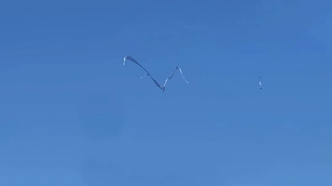 日本上空拍到像“龙”的神秘飞行物？可能只是塑料薄膜而已479 / 作者:塔米酉 / 帖子ID:114661