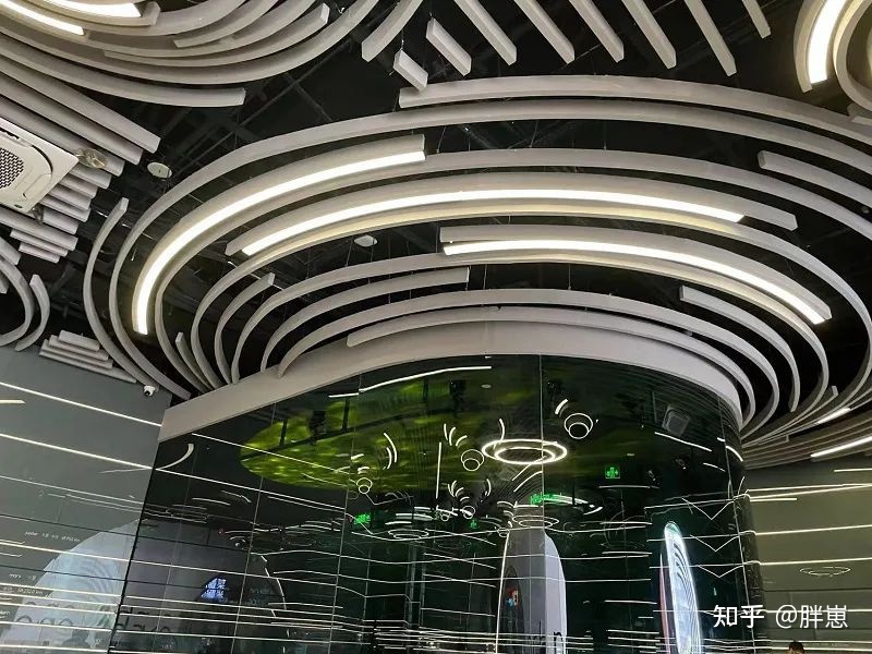全国首家UFO黑科技餐厅：地球容不下你991 / 作者:精品网址徽 / 帖子ID:116013