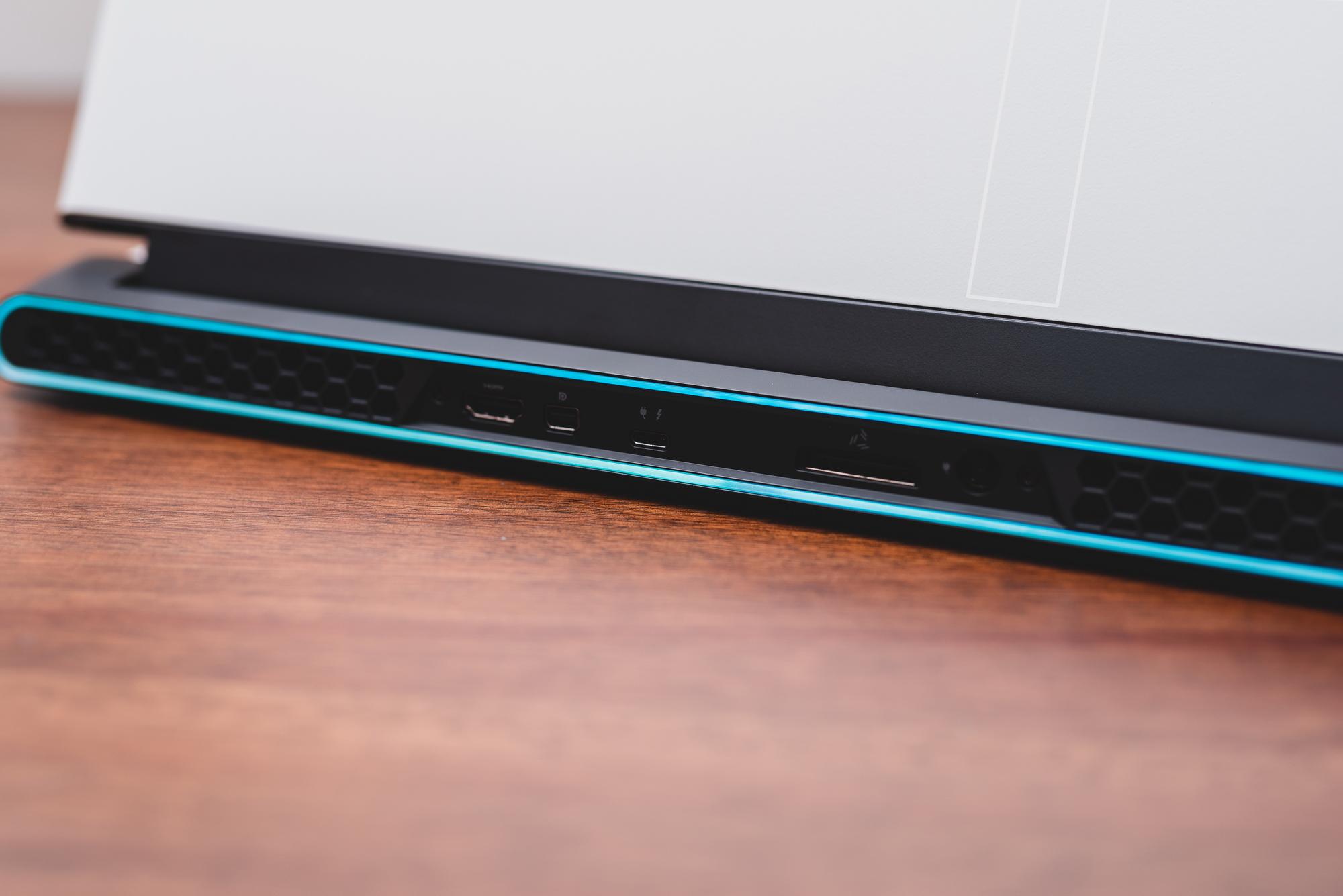 如何评价外星人Alienware m15/m17 R3 2020版？302 / 作者:一网湖水沧 / 帖子ID:117599