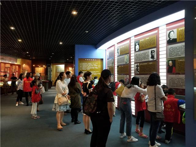 想与历史“亲密接触”吗？在这里，档案为你“讲述”河南历史背后的故事-1.jpg