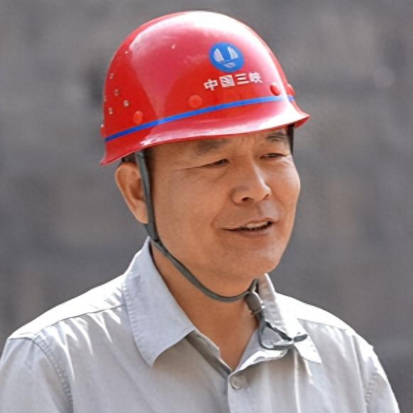 白鹤滩水电站创“世界之最”的奥秘是什么？外国观察员进山体探访83 / 作者:朝霞698 / 帖子ID:118686
