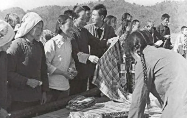 温铁军：91年美国人称中国撑不过3年，但我们为什么没有崩溃呢？-15.jpg