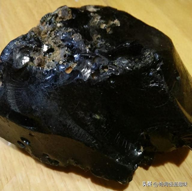 旅游遭遇神秘事件：捡到的石头用火烧竟然会跑175 / 作者:导群贵 / 帖子ID:120009
