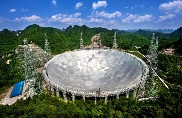 中国天眼揭秘宇宙神秘信号！院士：外星人真的存在？187 / 作者:抱瓮叟势 / 帖子ID:120146