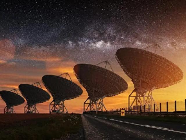 美机密曝光！听证会：见过UFO，真有外星人？院士、专家相信存在949 / 作者:ssffgsa / 帖子ID:120200