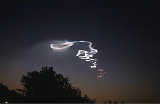 我国多地拍到“UFO”，登上热搜第一!是双发中段反导实验成功了？135 / 作者:ggp27 / 帖子ID:120222