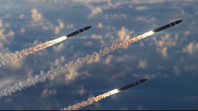 我国多地拍到“UFO”，登上热搜第一!是双发中段反导实验成功了？255 / 作者:ggp27 / 帖子ID:120222