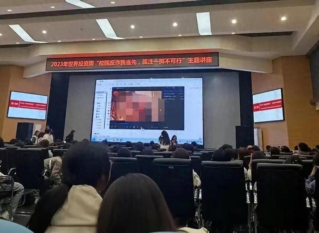 神秘事件曝光：大一女生反应惊艳，震撼全场！473 / 作者:尹泽汐猩 / 帖子ID:120405