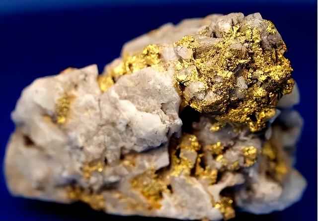 地球上约有4亿亿吨黄金，人均超550万吨?但为什么挖金矿这么难?605 / 作者:枫夜渔火火f / 帖子ID:120471