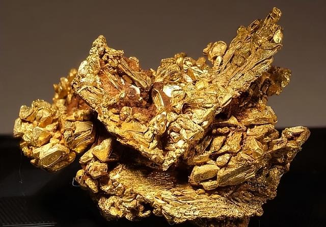 地球上约有4亿亿吨黄金，人均超550万吨?但为什么挖金矿这么难?107 / 作者:枫夜渔火火f / 帖子ID:120471