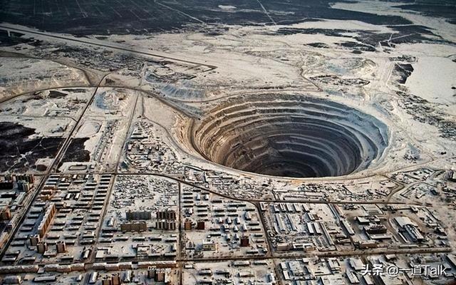 地球约有4亿亿吨黄金，人均超500万吨，但为啥黄金开采还这么难？631 / 作者:爱之关怀阿飞米 / 帖子ID:120475