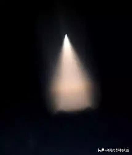 “我看到了UFO！”昨天，全国多地网友目击空中不明飞行物106 / 作者:乔峰之逆风痰 / 帖子ID:120715