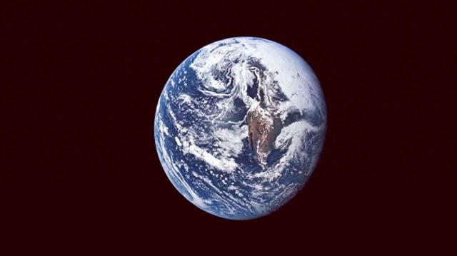 地球一直悬浮在宇宙空间中？想多了，其实地球一直在向下坠落370 / 作者:caymkda949764 / 帖子ID:121402